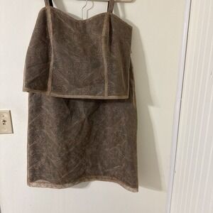 Bentley A. Skirt and Top Set Gold Toned Made In USA Women's Size 10